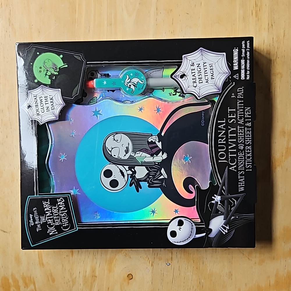 THE NIGHTMARE BEFORE CHRISTMAS JOURNAL ACTIVITY SET